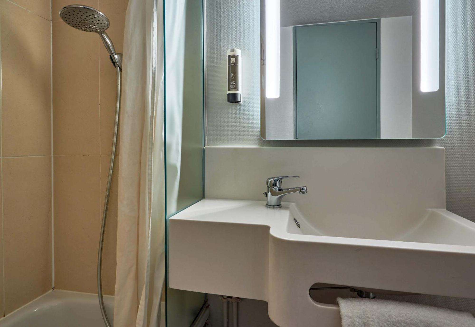 B&B Hotel Cherbourg מראה חיצוני תמונה